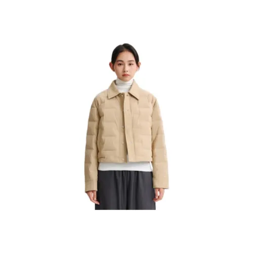 Feathered Object Бежевый верблюжий пуховик для женщин