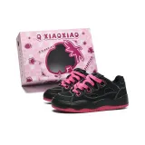 Чёрный, розовый, красный