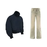 Темно-синяя куртка + желтые грязные джинсы