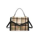 Коричневый