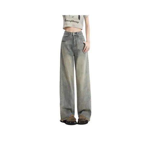 Розовые женские джинсы