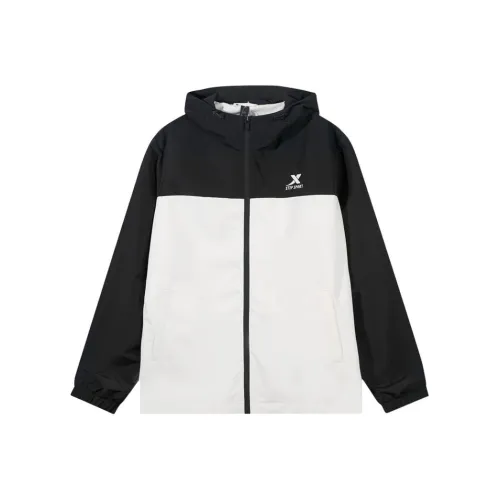 XTEP Водонепроницаемый Топ Пальто Мужской Глубокий черный Цвет тофу