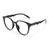 Яркий черный