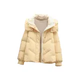 Светло-желтый