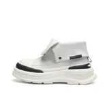 Светло-облачно-белый