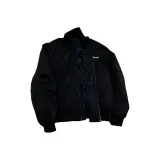 Black (В комплекте с съемным металлическим логотипом)