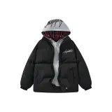 Чёрный с красным капюшоном