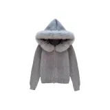 Серое пальто