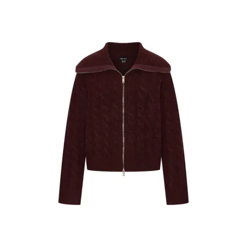 URBAN REVIVO Женская трикотажная одежда