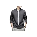 Утренний туманно-серый.