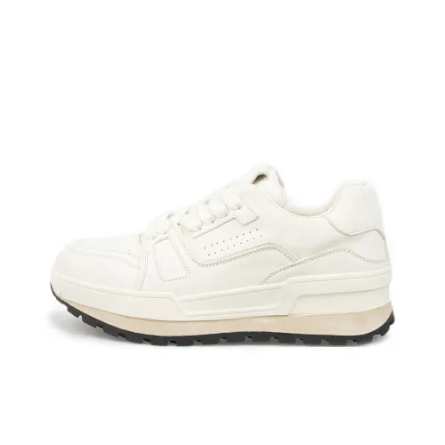 CORINNA DI MARSALA визуально увеличивает рост Низкий топ Повседневная обувь Женская