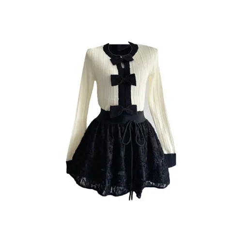 COVT Женские Комплекты с Юбкой