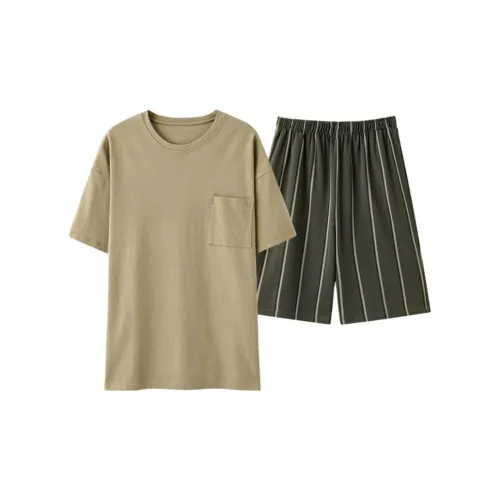 Пижамный комплект для мужчин от Floating Light Islands