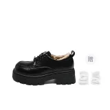 Черные носки свободного кроя