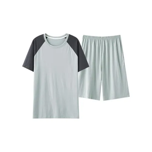 Пижамный комплект для мужчин от Floating Light Islands