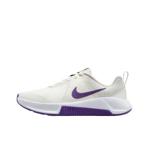 Nike MC Trainer 3 Беговые кроссовки Женские