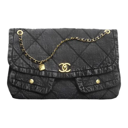 CHANEL Выстиранный деним и золото Металлическая сумка с клапаном Сумка через плечо Женская Черная