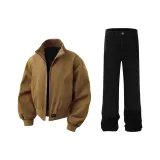 Кофейный хлопковый пуховик + черные джинсы