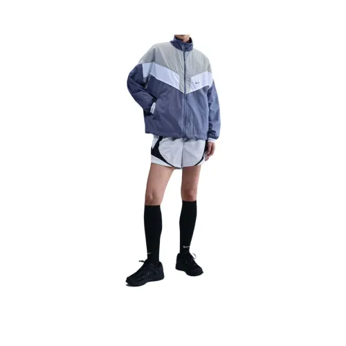 nike Sportswear Темно-сланцево-серый Волчий серый Волчий серый Женские Куртки