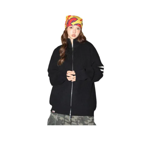 D W Унисекс Свитера