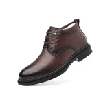 Коричневый