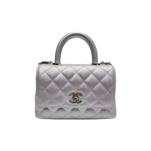 CHANEL Металл с рельефом Телячья кожа Сумка Женская Серебряная