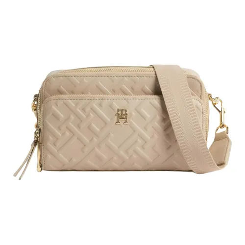 Tommy Hilfiger ПУ (полиуретан) Полиуретан Camera Сумка Сумки через плечо Сумка на плечо Стандартная Женская Бежевая