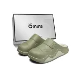 Оливковый зеленый