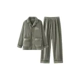 Оливковый зеленый