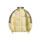 Светло-жёлтый