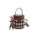 Коричневый