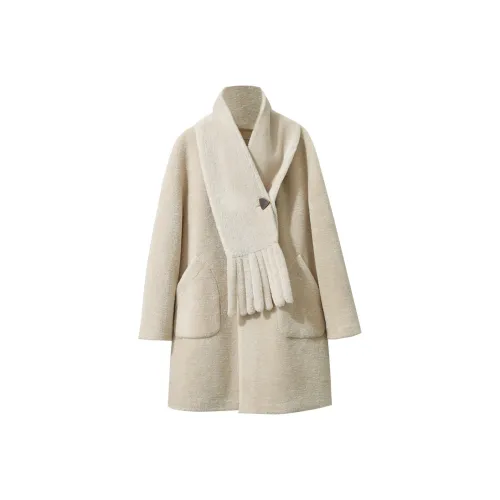 AMII Молочный кофейный Женские меховые изделия