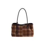 Коричневый