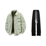 Зеленая куртка + черные повседневные штаны