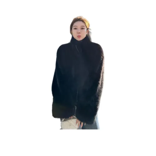 Sky Swan Velvet Feel Coat Women's