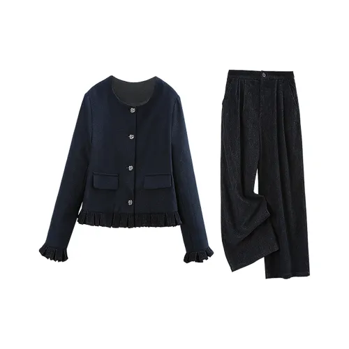 A paradise for awakening Повседневный костюм женский