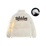 Пуховик цвета экрю