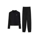 Черный комплект из двух предметов: пальто и брюки