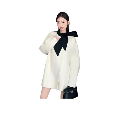 Gentle Welcome Белый Женское Пальто