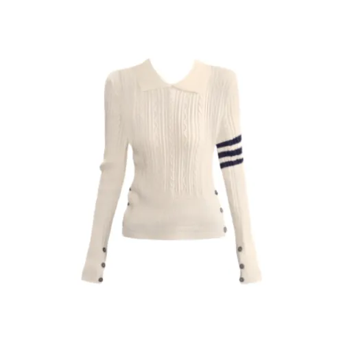 Yishi A Традиционный Китайский Термин Для Пара Брошей Носимых Женщинами Часто Изготовленных Из Нефритового Трикотажа Женские