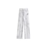 Белый, с флисовой подкладкой