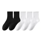 5 пачек (3 белых / 2 черных / носки без рисунка)