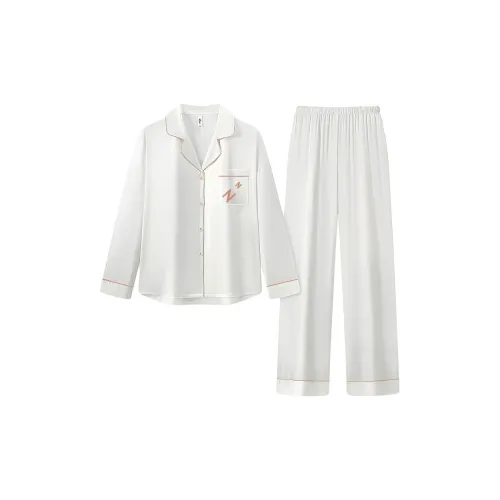 Bejirog 824903 Модель В одном стиле Женские Пижамные комплекты