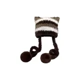 Коричневый и белый