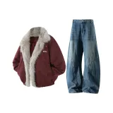 Red Coat + Vintage Blue Jeans  
Красный пальто + винтажные синие джинсы