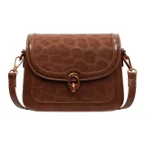 Коричневый