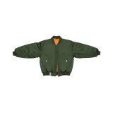 Армейская зеленая куртка [визуально увеличивает рост и стройнит]