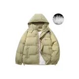 Зеленый цвет увядшей травы