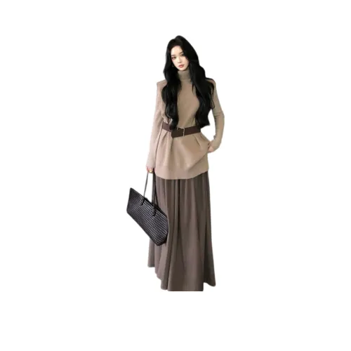 ZEKIKO STUDIO Комплект с юбкой Женские