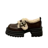 Коричневый